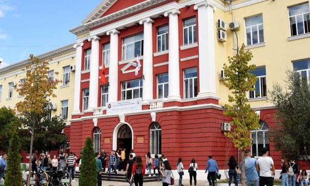 Rishikohen kushtet e licensimit per universitetet: Deget ti pergjigjen tregut te punes Rishikohen kushtet e licensimit per universitetet: Deget ti pergjigjen tregut te punes
